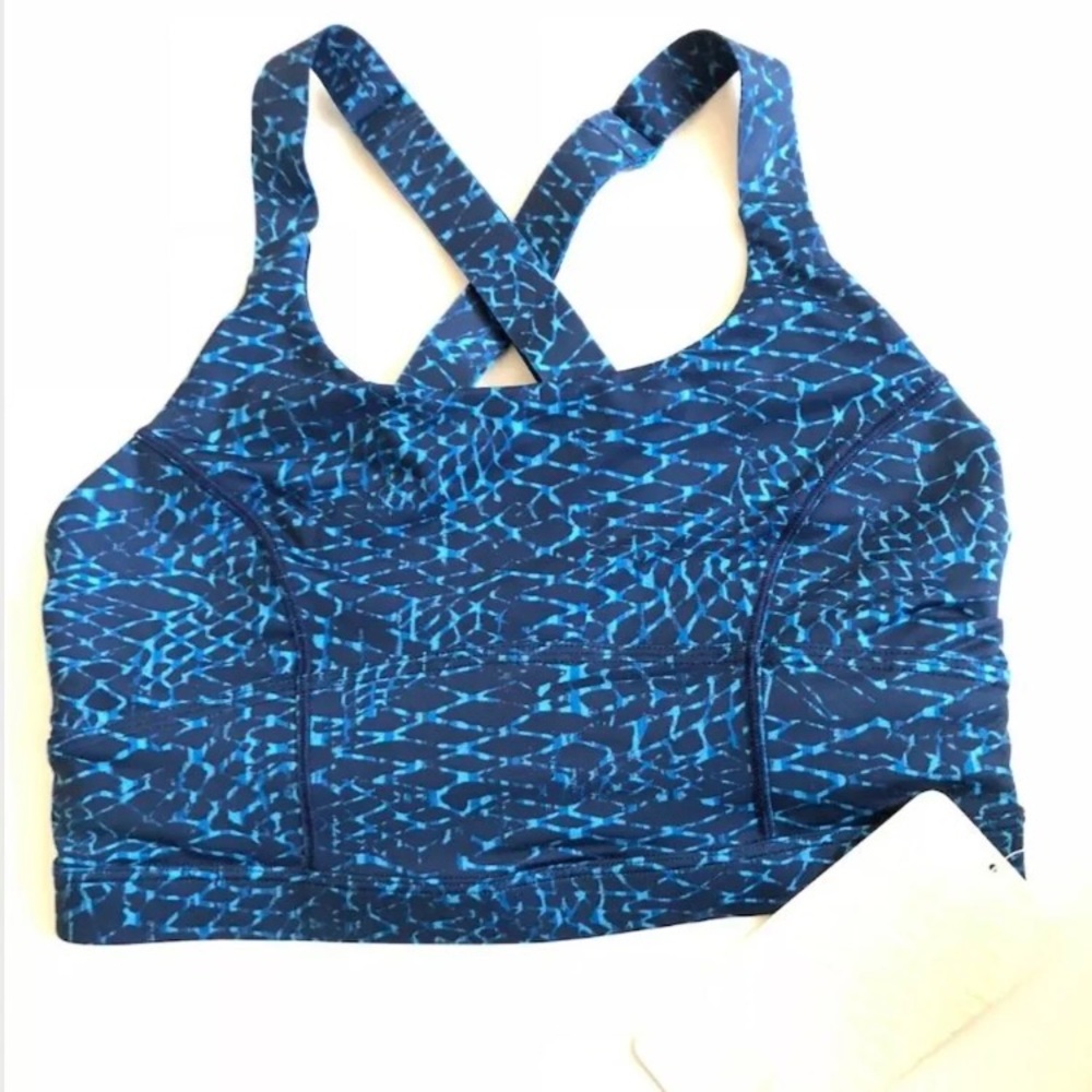 Lululemon Pure Practice Bra Hero Blue NWT! Poolside Size 6 Crop top